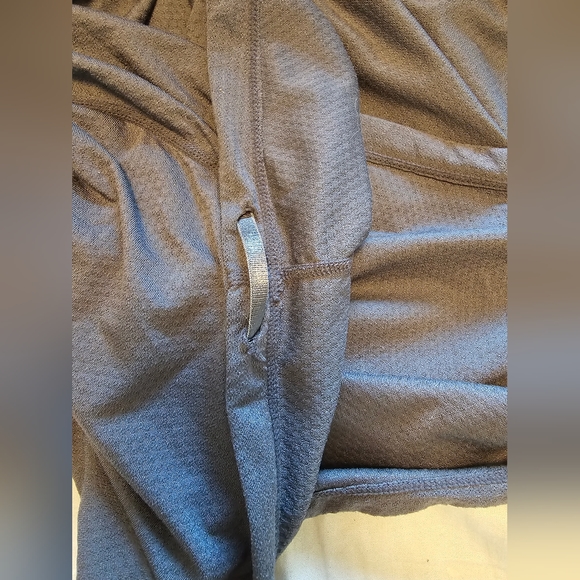 Lululemon Priti Ruffle top sz 6 - Picture 7 of 7